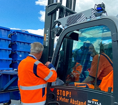 TN_Mitarbeiter Verladung_innerbetrieblicher Transport